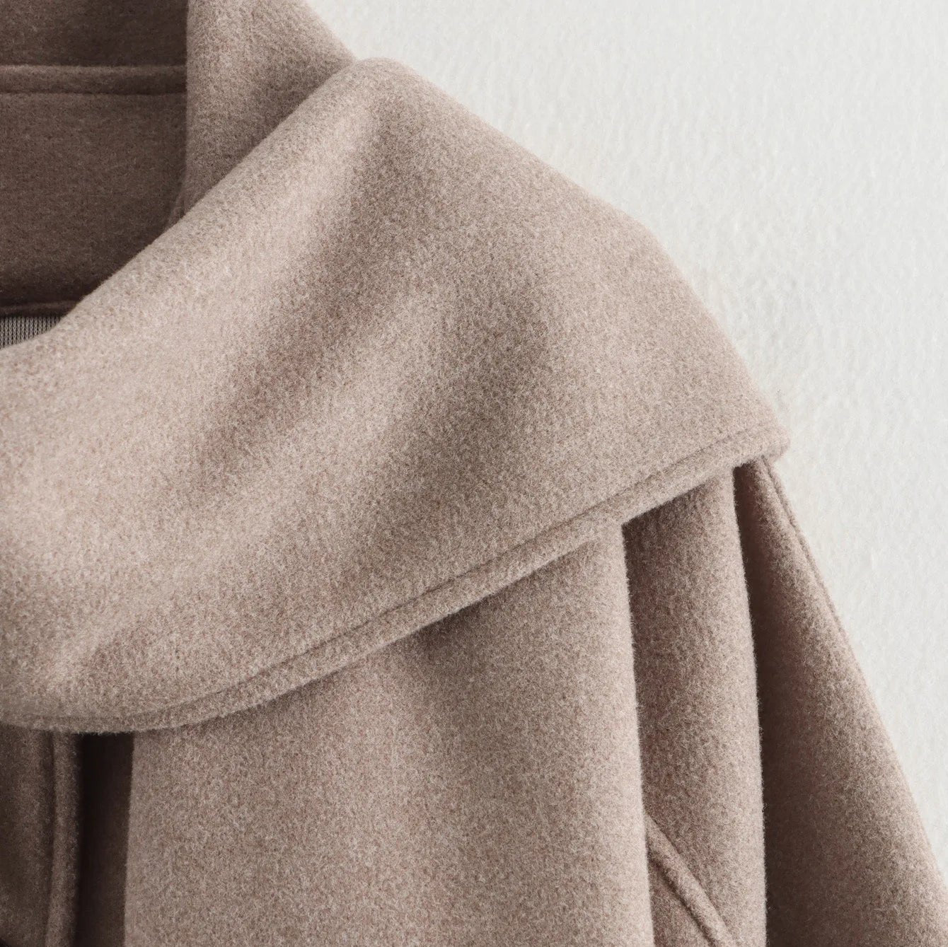 ELENA Oversized Sjaal-Kraag Jas