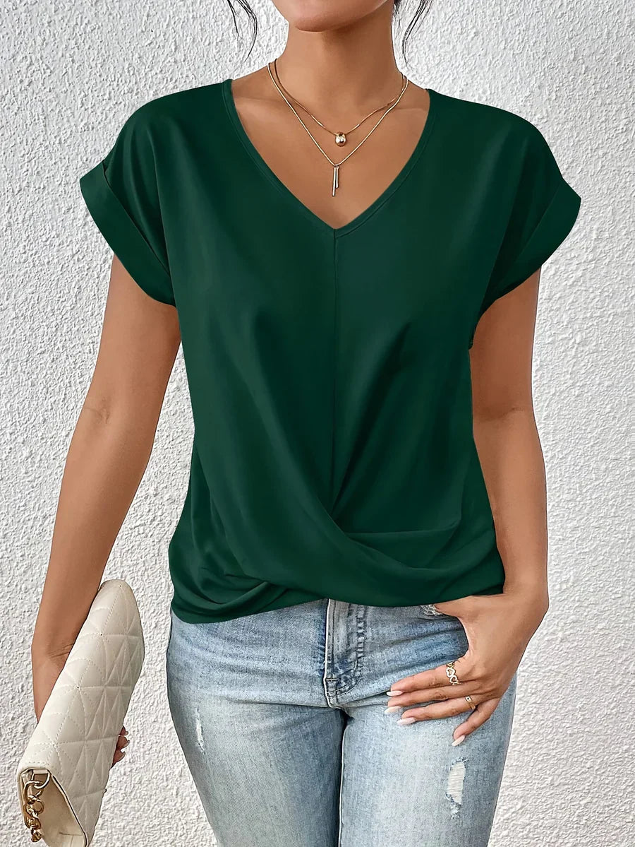 CLEO - CASUAL T-SHIRT MET SWEETHEART HALSLIJN