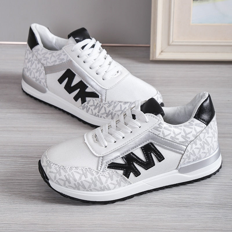 JANINA - SPORTSCHOENEN MET METALLIC DETAILS
