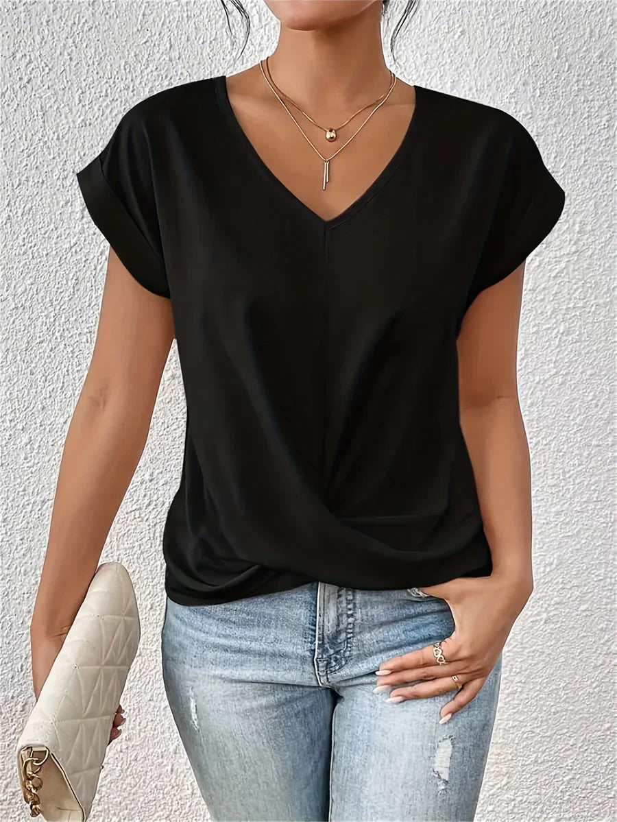 CLEO - CASUAL T-SHIRT MET SWEETHEART HALSLIJN