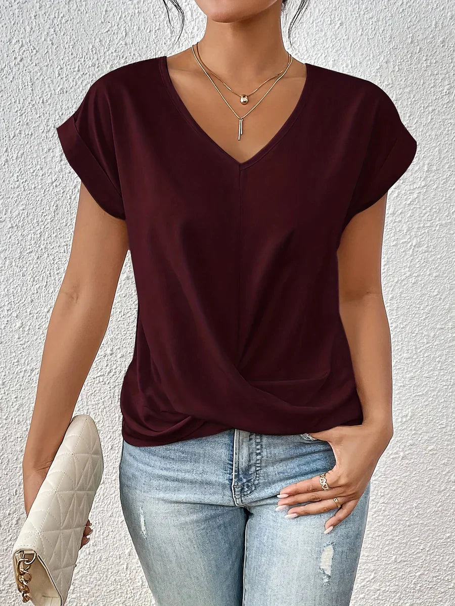 CLEO - CASUAL T-SHIRT MET SWEETHEART HALSLIJN